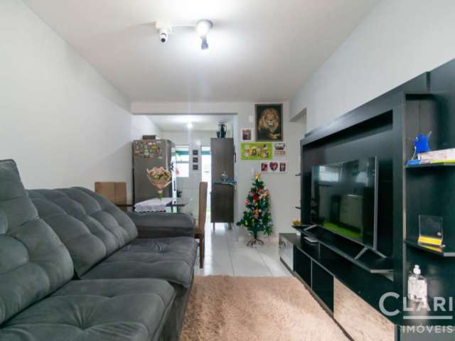 Casa em condomínio fechado com 3 quartos à venda na Rua Joaquim Celestino Ferreira, 1061, Jardim Esmeralda, Campo Largo por R$ 240.000