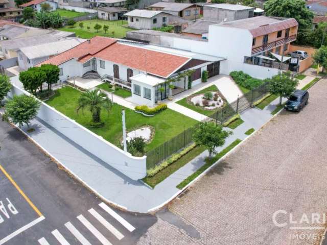 Casa com 3 quartos à venda na Rua XV de Novembro, 1182, Centro, Campo Largo por R$ 1.590.000