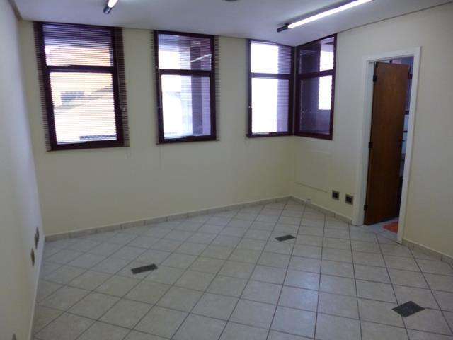 Sala comercial com 2 salas para alugar na Rua Bitencourt, 141, Vila Nova, Santos, 60 m2 por R$ 1.850