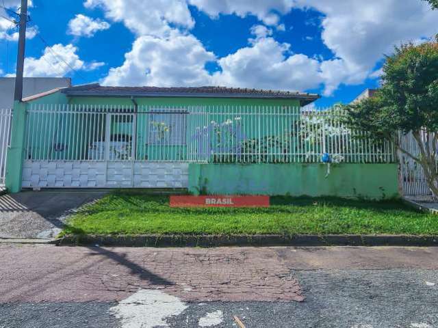 Casa Térrea à venda no bairro  Boqueirão, Curitiba/PR com 3 dormitórios amplos por apenas R$ 549 MI