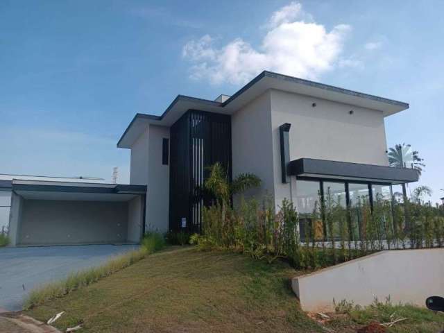 Casa com 4 dormitórios à venda, 250 m² por R$ 2.700.000,00 - Condomínio Villas do Golfe - Itu/SP