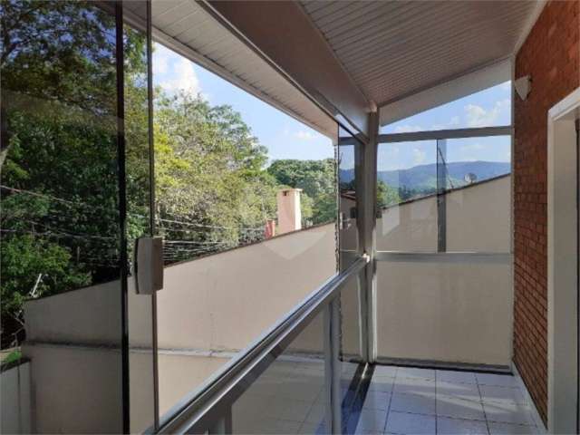 Casa com 3 quartos à venda na Rua Professor Emílio Mazzola, 480, Jardim das Samambaias, Jundiaí, 270 m2 por R$ 1.200.000