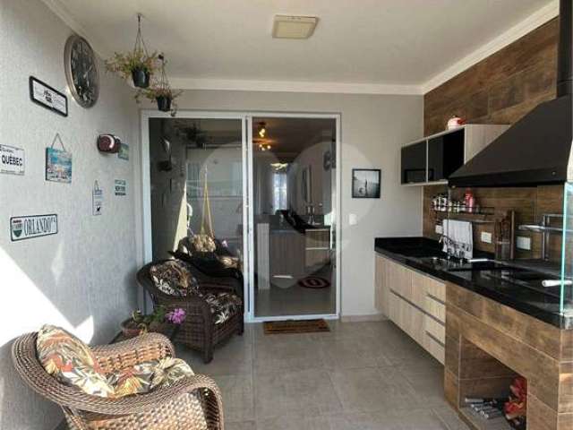 Casa em condomínio fechado com 3 quartos para alugar na Estrada dos Pires, 220, Rio Abaixo, Atibaia, 300 m2 por R$ 8.100