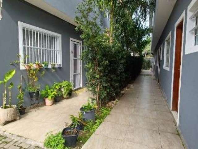 Imperdível Casa em Condomínio à Venda em Itanhaém-SP, Suarão  2 Quartos, 2 Suítes, 1 Sala, 3 Banheiros, 1 Vaga na Garagem  75m² de Área