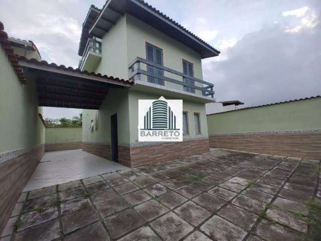 Imperdível casa à venda em Itanhaém-SP - Bairro Tupy: 3 quartos, 1 suíte, 2 salas, 3 banheiros, 5 vagas e 98m² de área!