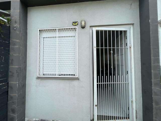 Casa em condomínio fechado com 2 quartos à venda na Rua Princesa Isabel, 601, Fátima, Canoas por R$ 200.000