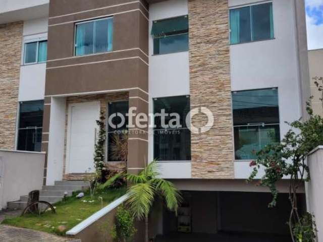 Casa com 3 quartos à venda no Cachoeira, Curitiba , 207 m2 por R$ 800.000