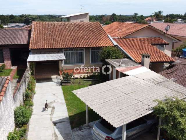Casa com 8 quartos à venda no Thomaz Coelho, Araucária , 320 m2 por R$ 850.000