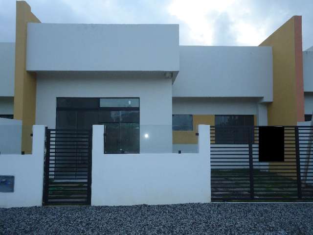Itapoá. Última unidade. Casa nova na Barra do Saí, 64M², 2 qts.