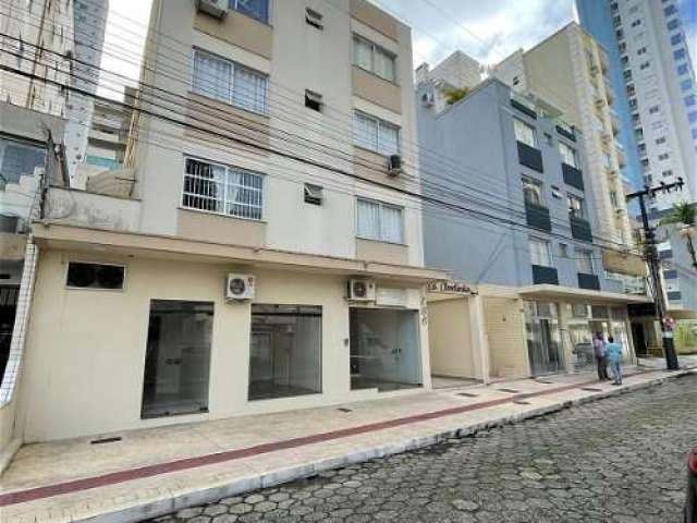 Sala comercial para Venda no bairro Centro em Balneário Camboriú, Sem Mobília, 80 m² privativos,
