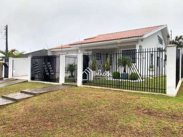 Casa com 4 dormitórios à venda, 325 m² por R$ 790.000,00 - Uvaranas - Ponta Grossa/PR