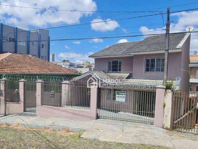 Sobrado com 4 dormitórios à venda, 280 m² por R$ 580.000,00 - Centro - Ponta Grossa/PR