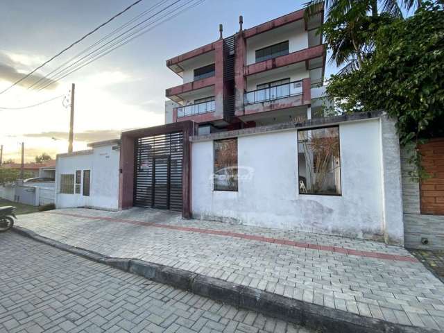 Apartamento com 3 quartos para alugar no Itacolomi, Balneário Piçarras  por R$ 3.000
