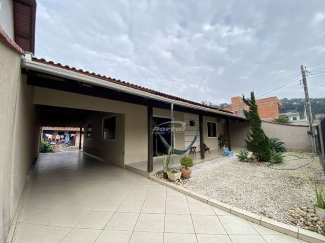 Casa com 2 quartos à venda na Rua Sabino Suave, 119, Salto do Norte, Blumenau, 219 m2 por R$ 599.000