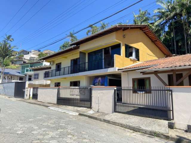 Casa com 7 quartos à venda na Rua São Mateus, 48, Itoupava Norte, Blumenau, 224 m2 por R$ 820.000