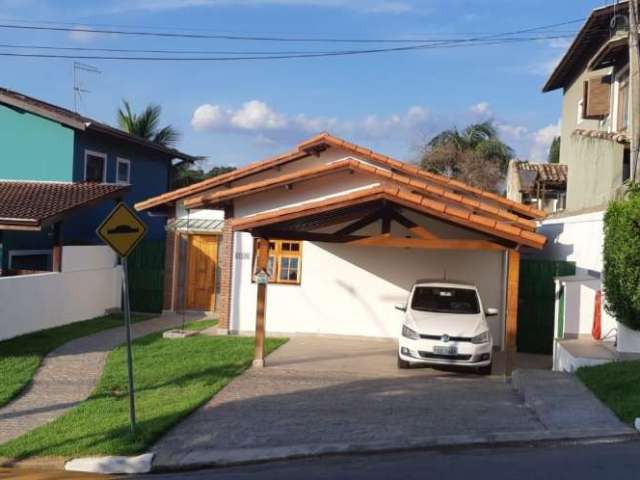 Casa à venda no bairro Jardim Ipês - Cotia/SP