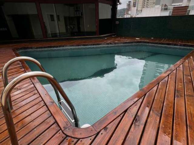 Apartamento com terraço e piscina privativa para locação anual em balneário camboriú