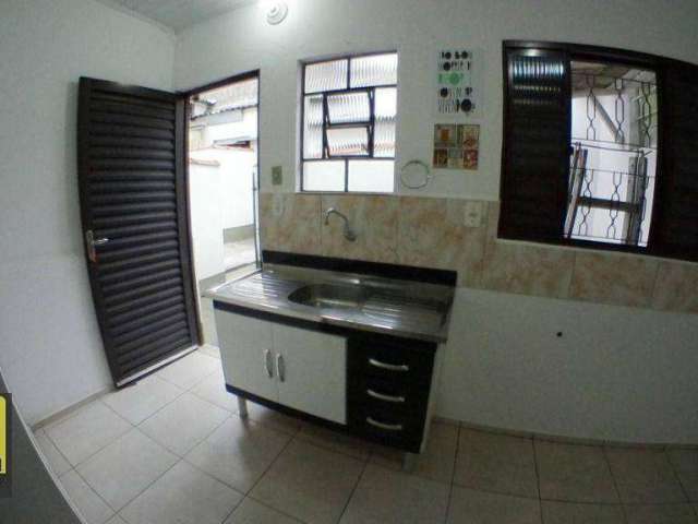 Casa com 1 dormitório para alugar por R$ 1.230,00/mês - Vila Gumercindo - São Paulo/SP