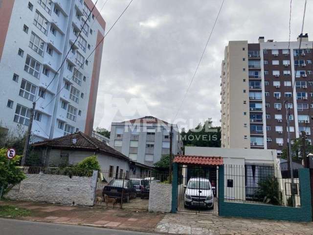 Terreno em condomínio fechado à venda na Rua Fernando Cortez, 232, Cristo Redentor, Porto Alegre por R$ 1.900.000