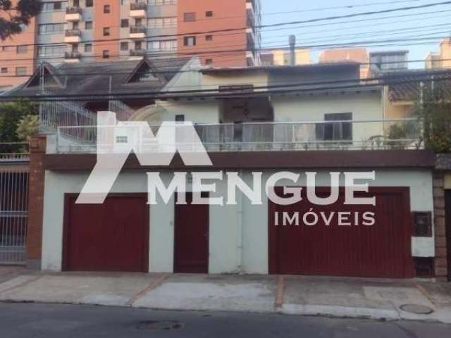 Casa com 3 quartos para alugar na Rua General Pedro Bittencourt, 253, Passo da Areia, Porto Alegre por R$ 6.700