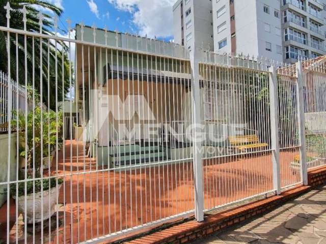 Casa com 4 quartos à venda na Rua Alberto Silva, 480, Vila Ipiranga, Porto Alegre por R$ 800.000