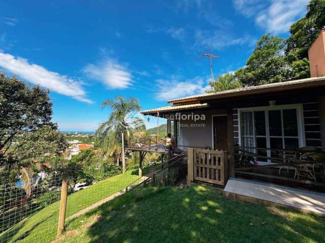 Casa à venda, Morro das Pedras, Florianópolis, SC - Linda casa com vista para a ilha do campeche -