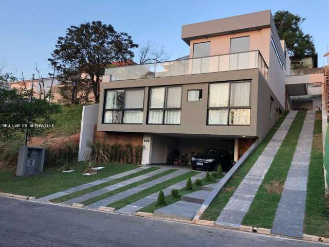 Casa em Condomínio para Venda em Santana de Parnaíba, Tarumã, 4 dormitórios, 1 suíte, 4 banheiros, 6 vagas