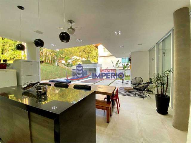 Casa em condomínio fechado com 3 quartos à venda na Avenida Ver. Belarmino Pereira de Carvalho, 8000, Centro, Mairiporã, 400 m2 por R$ 2.850.000