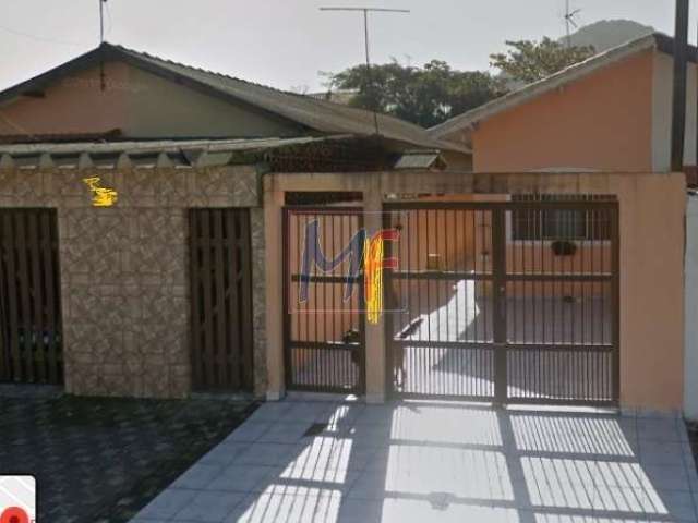 REF: 10.806 Ótima Casa no bairro Balneário Itaóca - Mongaguá, possui 2 dorms, cozinha americana, 1 vaga de garagem, 125 m² de terreno.