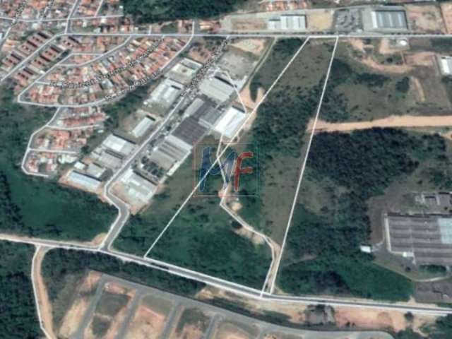 Excelente localizado em Votorantim, 82.105 m² de área de terreno. (possui acesso direto à Rodovia Raposo Tavares.) REF: 13.135-