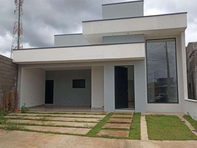 Linda casa nova com piscina, à venda condomínio Parque Imperial em Salto/SP