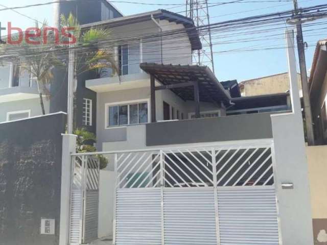 Sobrado Para Alugar com 3 quartos 2 suítes no bairro Centro em Caieiras
