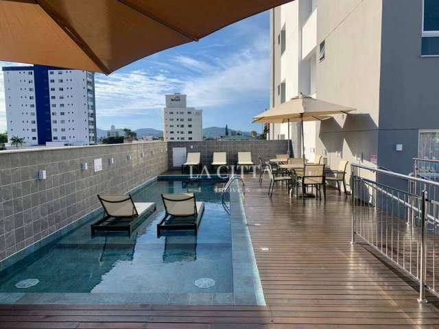 Apartamento com 2 dormitórios para alugar, 63 m² por R$ 4.385,18/mês - Vila Operária - Itajaí/SC