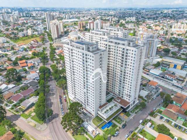 Apartamento semi mobiliado à venda, condomínio clube completo, com 2 quartos sendo 1 suíte no Bairro Capão Raso - Curitiba/PR.