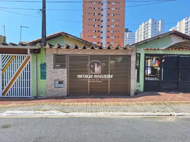 Casa com 2 quartos à venda na Rua Soldado Genivaldo José Damasceno, Cidade Ocian, Praia Grande por R$ 410.000