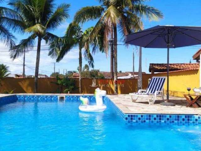 Casa de praia térrea, 427mts, com 2 quartos, 2 vagas de garagens e piscina  a venda em Caraguatatuba
