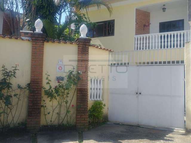 Sobrado com área gourmet e 03 dormitórios, à venda em Mogi das Cruzes - SP