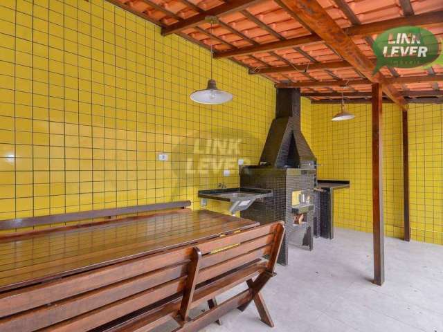 Sobrado com 3 dormitórios para alugar, 137 m² por R$ 4.091,00/mês - Bacacheri - Curitiba/PR