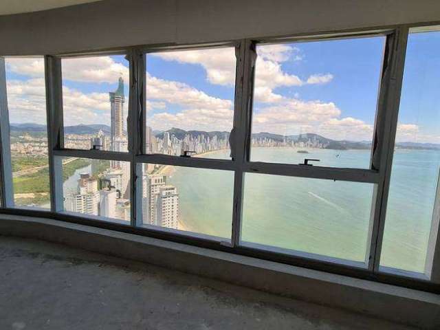 Apartamento para venda tem 257 metros quadrados com 4 quartos em Centro - Balneário Camboriú - SC