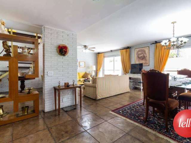 Casa com 4 quartos para alugar na Rua Doutor Mário Freire, --, Panamby, São Paulo, 240 m2 por R$ 13.500