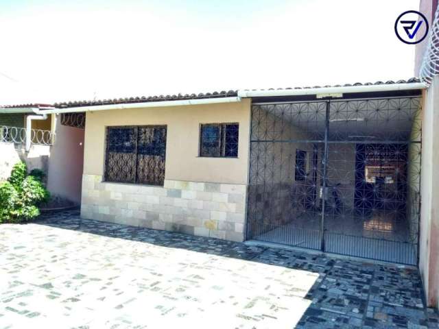 Casa com 3 quartos à venda na Rua Barba Alardo, 1, Serrinha, Fortaleza por R$ 600.000