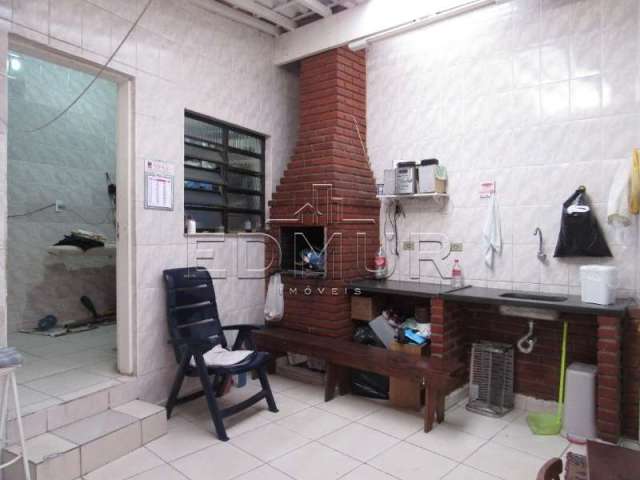 Casa com 3 quartos para alugar no Parque Jaçatuba, Santo André  por R$ 3.950