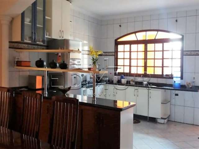 Casa com 4 quartos para alugar na Vila Curuçá, Santo André  por R$ 4.000