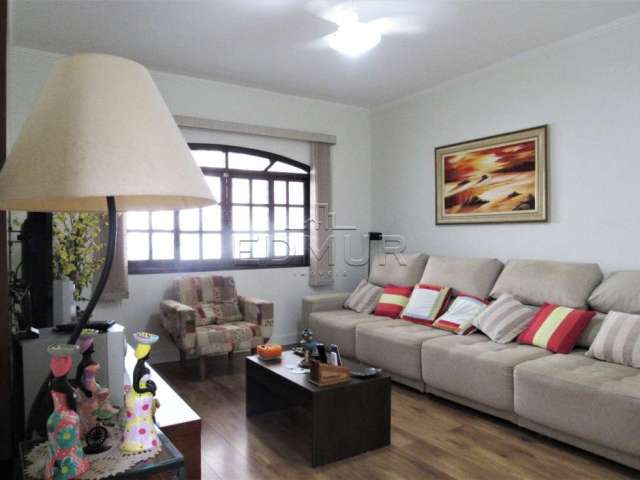 Casa com 4 quartos à venda na Vila Metalúrgica, Santo André  por R$ 720.000