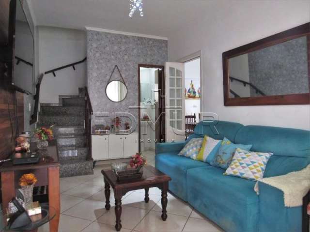 Casa com 2 quartos à venda no Jardim Ipanema, Santo André  por R$ 460.000