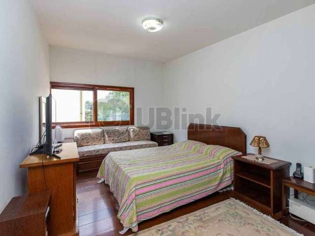 Casa com 4 quartos à venda na Rua Marechal Renato Paquet, 150, Jardim Marajoara, São Paulo, 384 m2 por R$ 2.490.000
