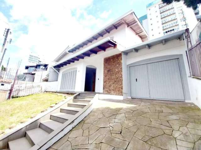 Casa Comercial para aluguel, com 230m², 3 quartos - Centro - Gravataí / RS por R$ 5.000,00