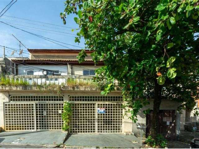 Casa com 9 quartos à venda na Rua Uruguai, 80, Jardim América, Taboão da Serra por R$ 400.000