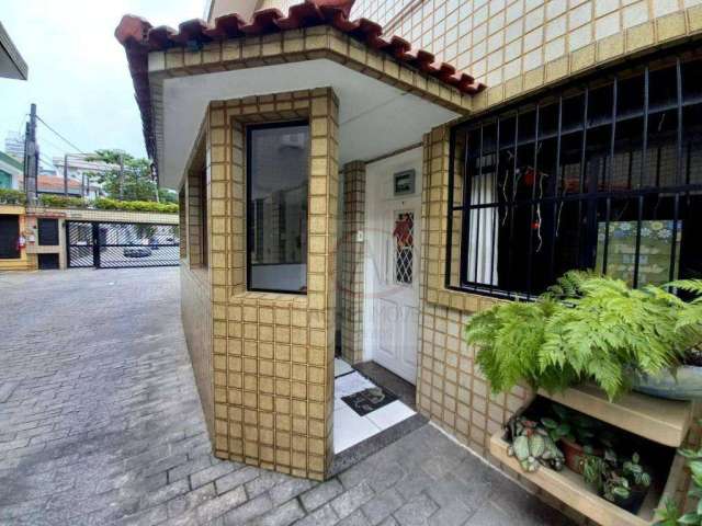 Casa à venda no Embaré em Santos