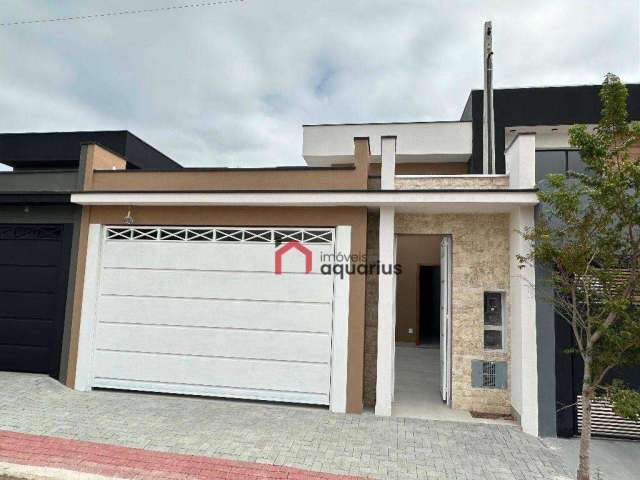 Casa com 3 dormitórios à venda, 142 m² por R$ 720.000,00 - Portal dos Pássaros - São José dos Campos/SP
